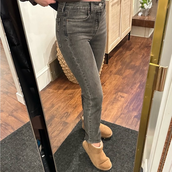 Levi Wedgie Jean - Picture 3 of 6